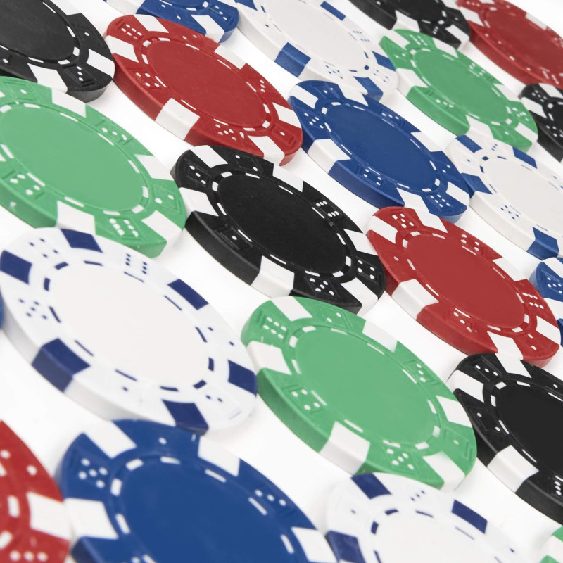 Набір для покеру з 300 предметів із алюмінієвим футляром Spin Master Cardinal Classics 300-Piece Poker Set