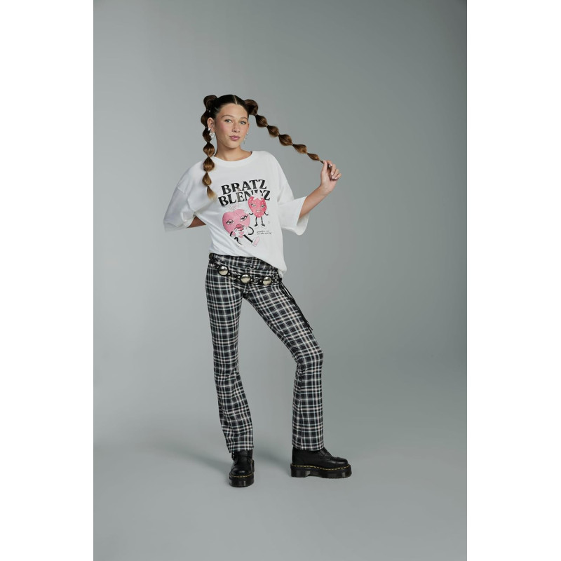 Лялька Братц Хлоя Bratz Stylin Cloe Fashion Doll with Customizable T Shirt for You and Accessories