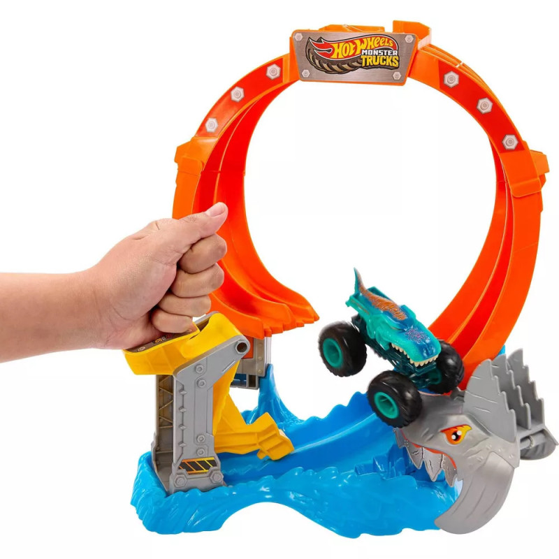 Ігровий набір монстр Атака акули Hot Wheels Monster Trucks Corkscrew Shark Smash Track Set