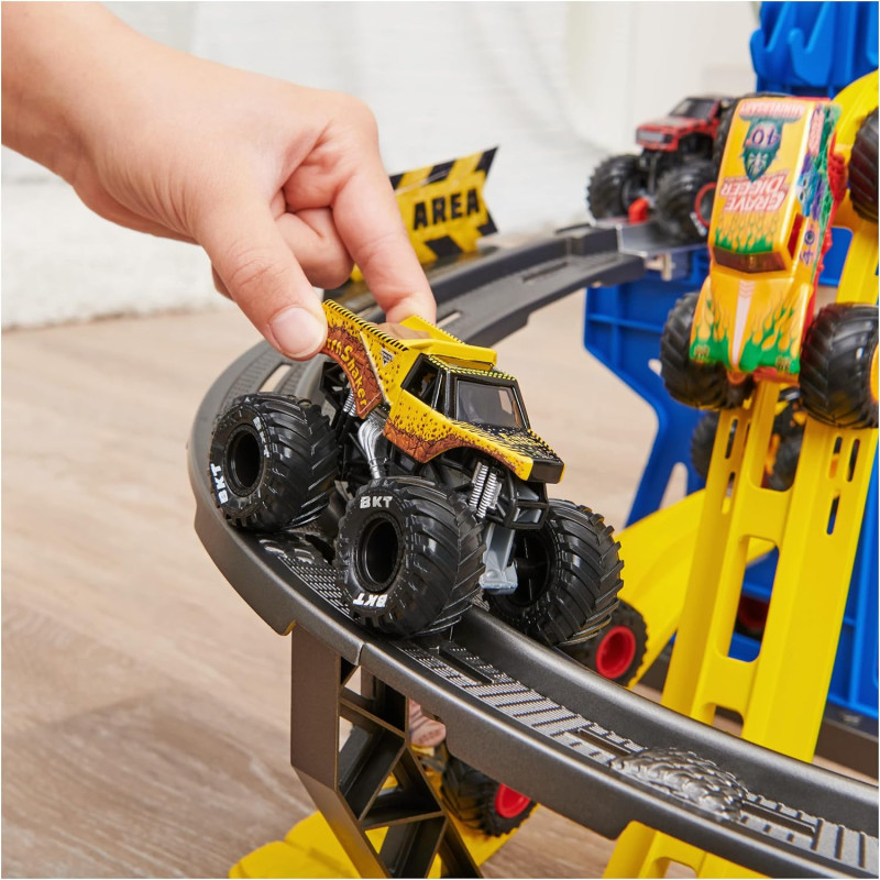 Ігровий набір Гараж Monster Jam Garage Playset and Storage